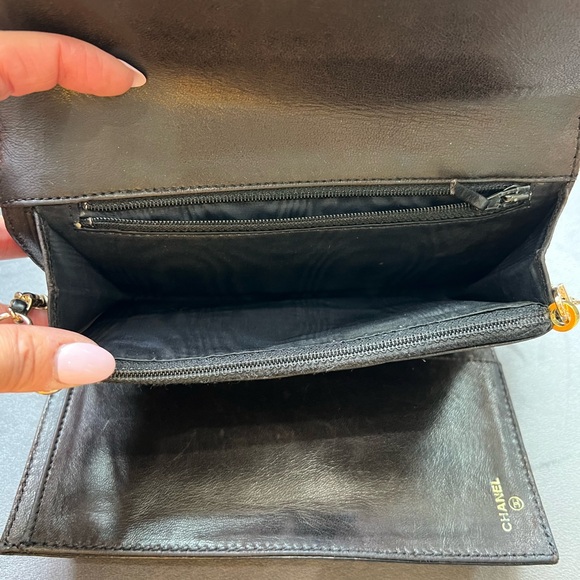Sold. Chanel vintage caviar black clutch wallet - Picture 6 of 17